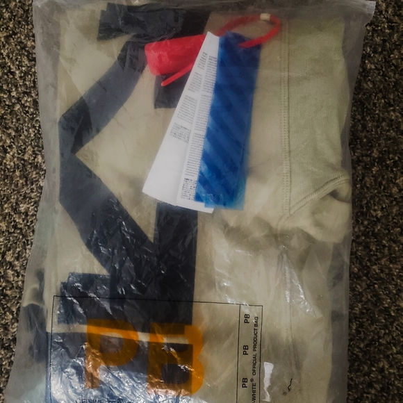 Off White x Champion Hoodie - Picture 5 of 5